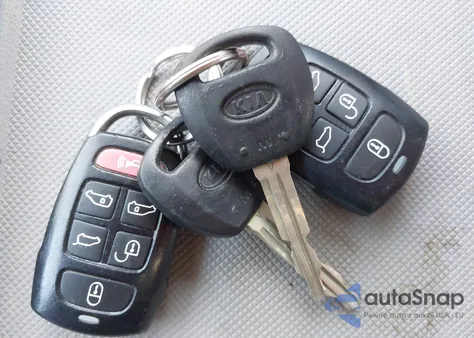 2006 Kia Sedona Ex/Lx z USA, uszkodzony, nr VIN KNDMB233366061894